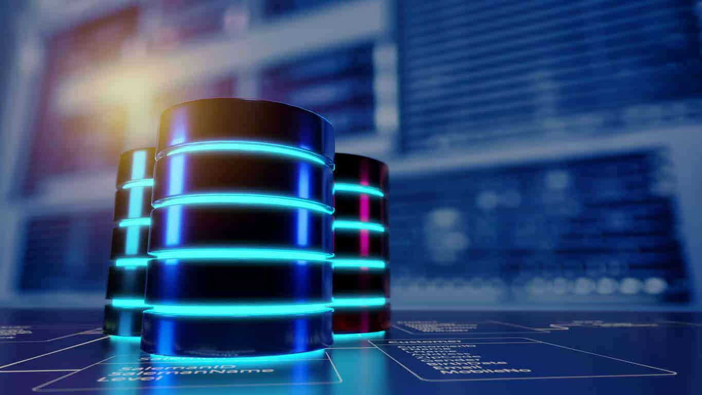 Mehrere Datenbank ist auf relationale Datenbank-Tabellen mit Server-Raum und Datacenter Hintergrund platziert. Konzept der Datenbank-Server, Sql, Datenspeicherung, Datenbank-Diagramm-Design. 3d Illustration.