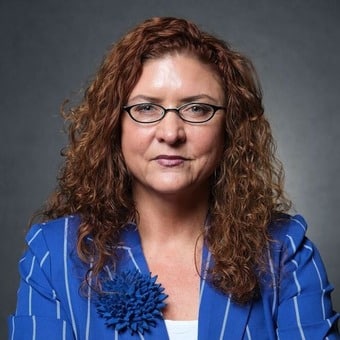 mary schulte headshot