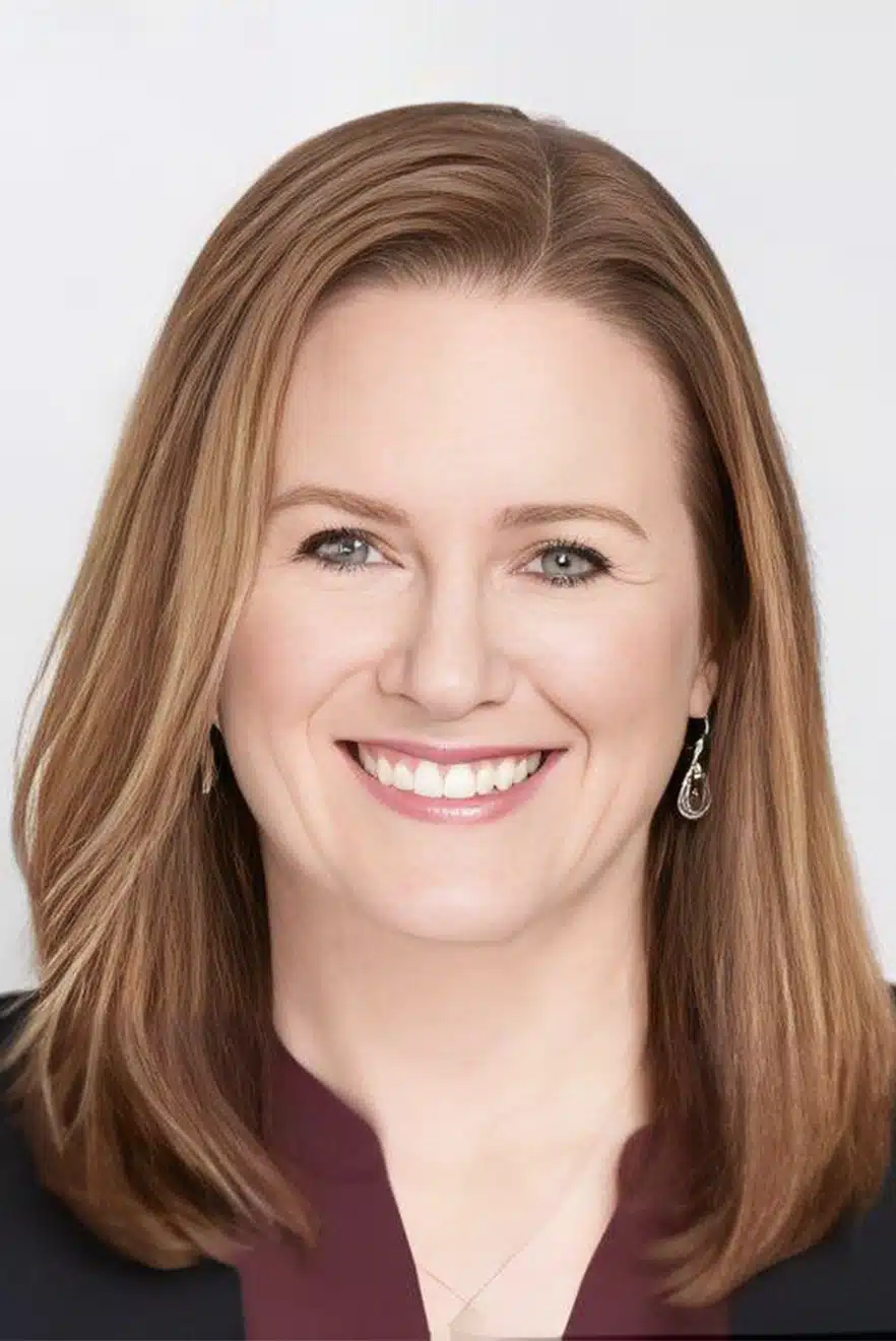 Karen Devine headshot